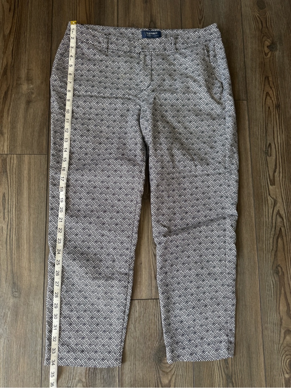 Old Navy Harper Mid-Rise Black & White Geometric Pants 10